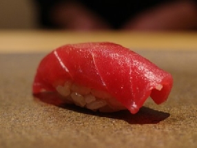 Lean meat of tuna (Akami)