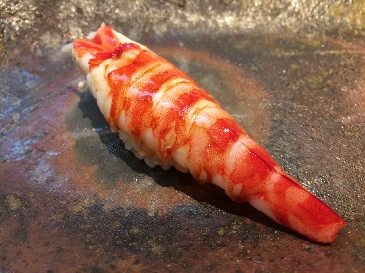 ein Foto von Steingarnele Sushi
