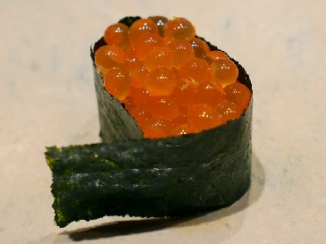 ein Foto von Lachsrogen Sushi